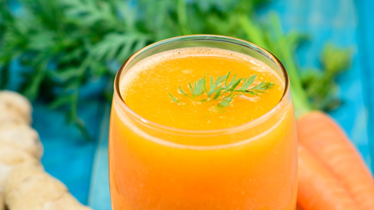 Jugos naturales para combatir la gastritis