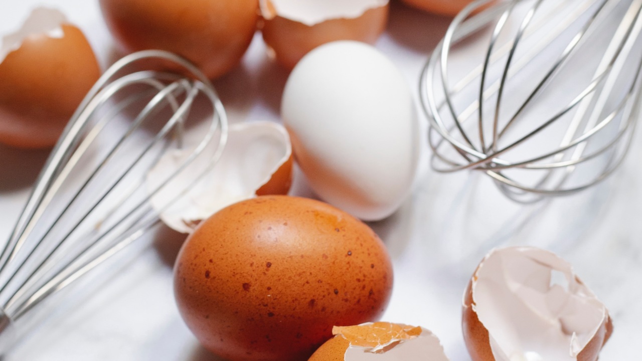 son mejores huevos blancos que rojos