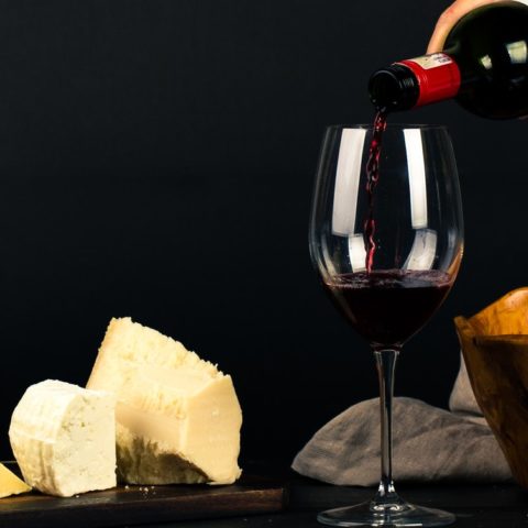 reglas basicas de etiqueta para tomar vino tinto como tomar