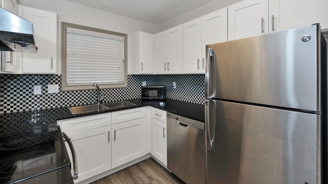 como quitar rayones de refrigerador de acero inoxidable pulir