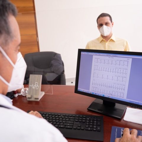 como bajar el colesterol de forma natural