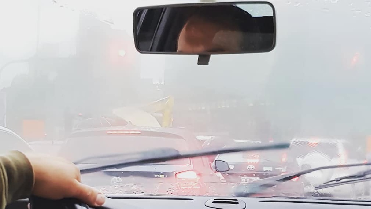 cómo evitar que los cristales de tu auto se empañen