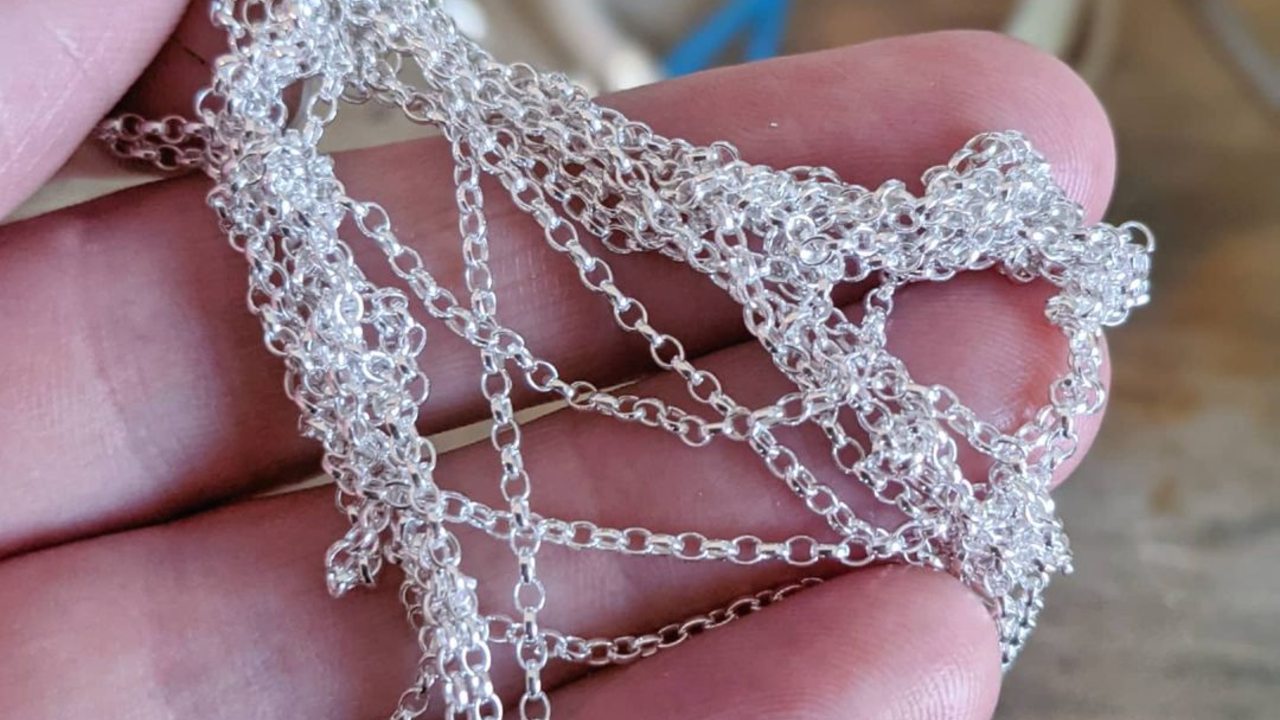 talco para desenredar tus collares