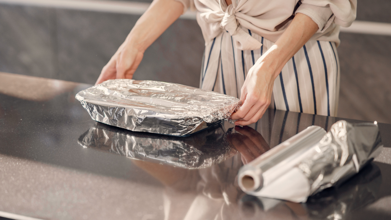 refrigerar comida con papel aluminio