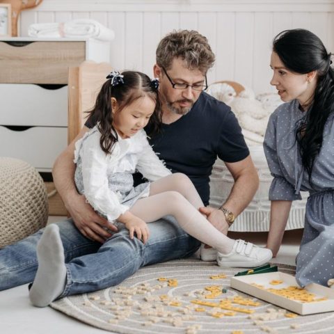 cómo hacer que tu hijo sea feliz si es único