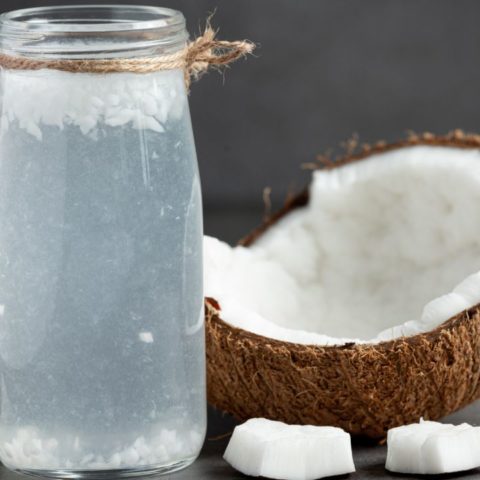 Ventajas de tomar agua de coco todos los días