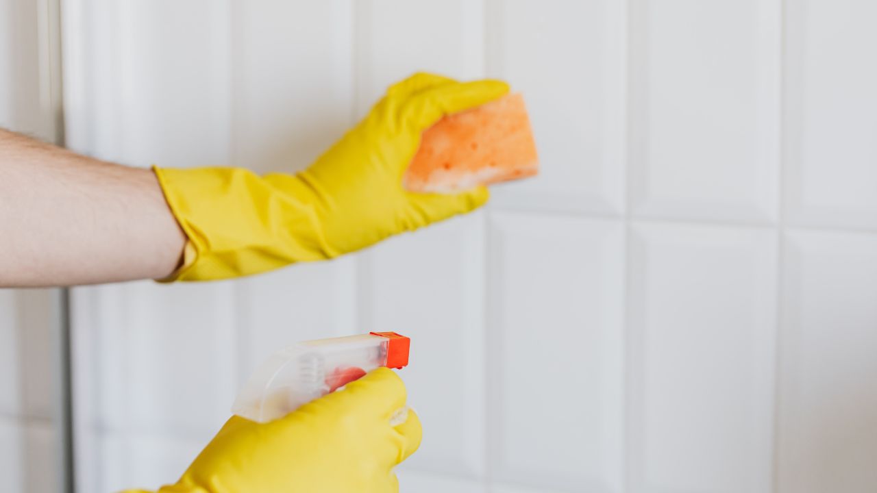 Mezcla de bicarbonato para lavar el baño