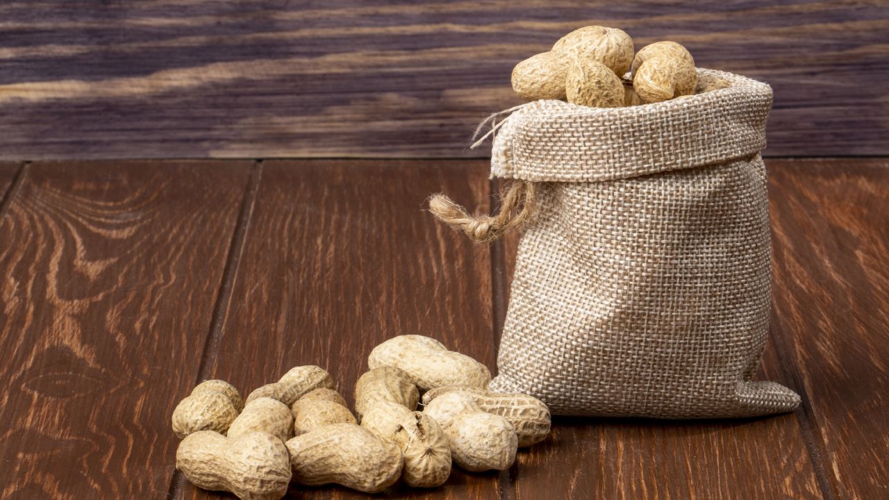 Cómo prevenir la demencia con una dieta rica en cacahuates