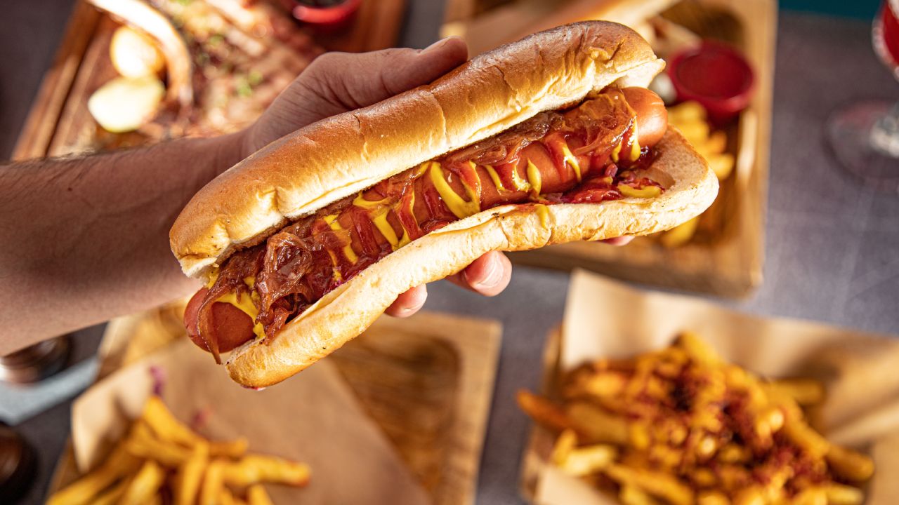 Deja de comer hot dogs para mejorar tu vida