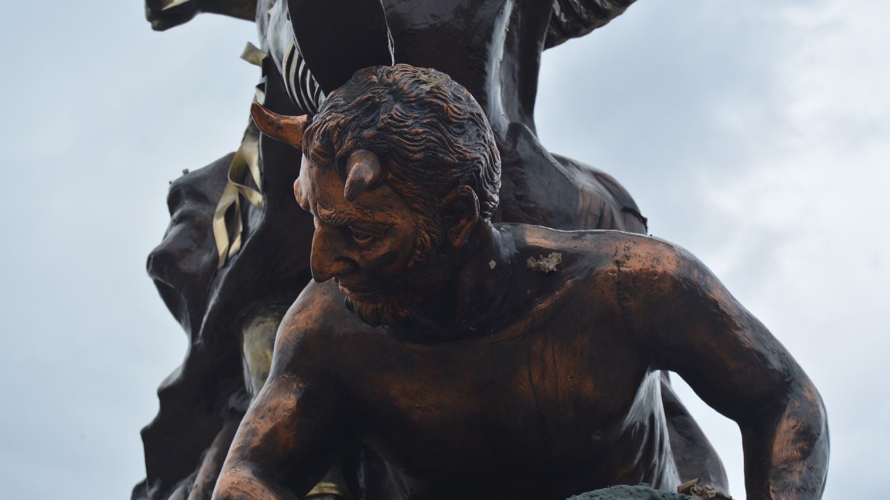 San Miguel Arcángel en la religión