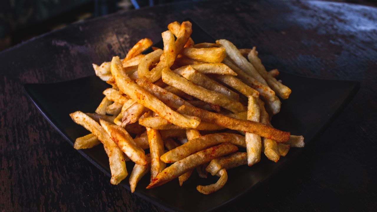 El truco para que tus papas fritas queden bien crujientes