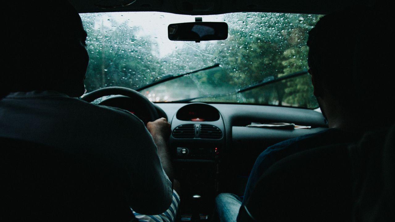 Elimina el olor a humedad de tu automóvil