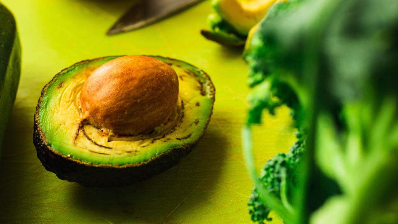 Comer aguacate oxidado