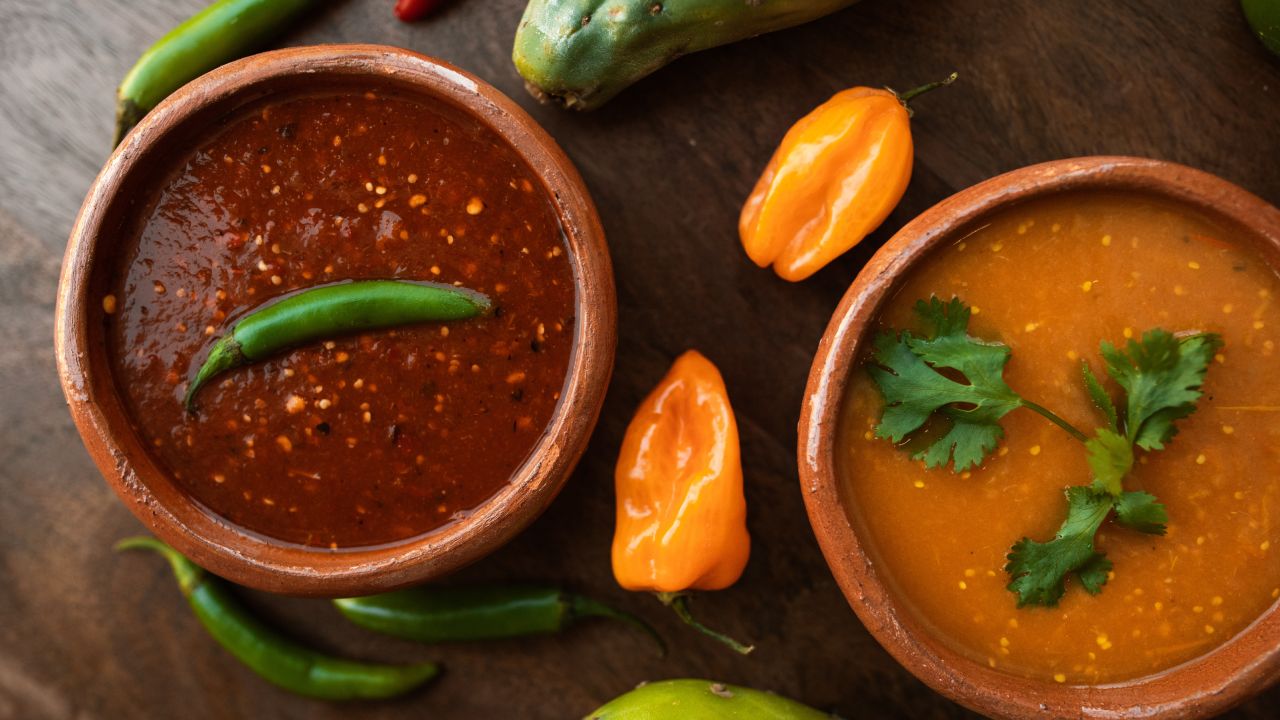 Cómo tatemar chiles sin que te pique la garganta