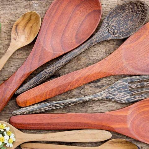 consejo para limpiar las cucharas de madera