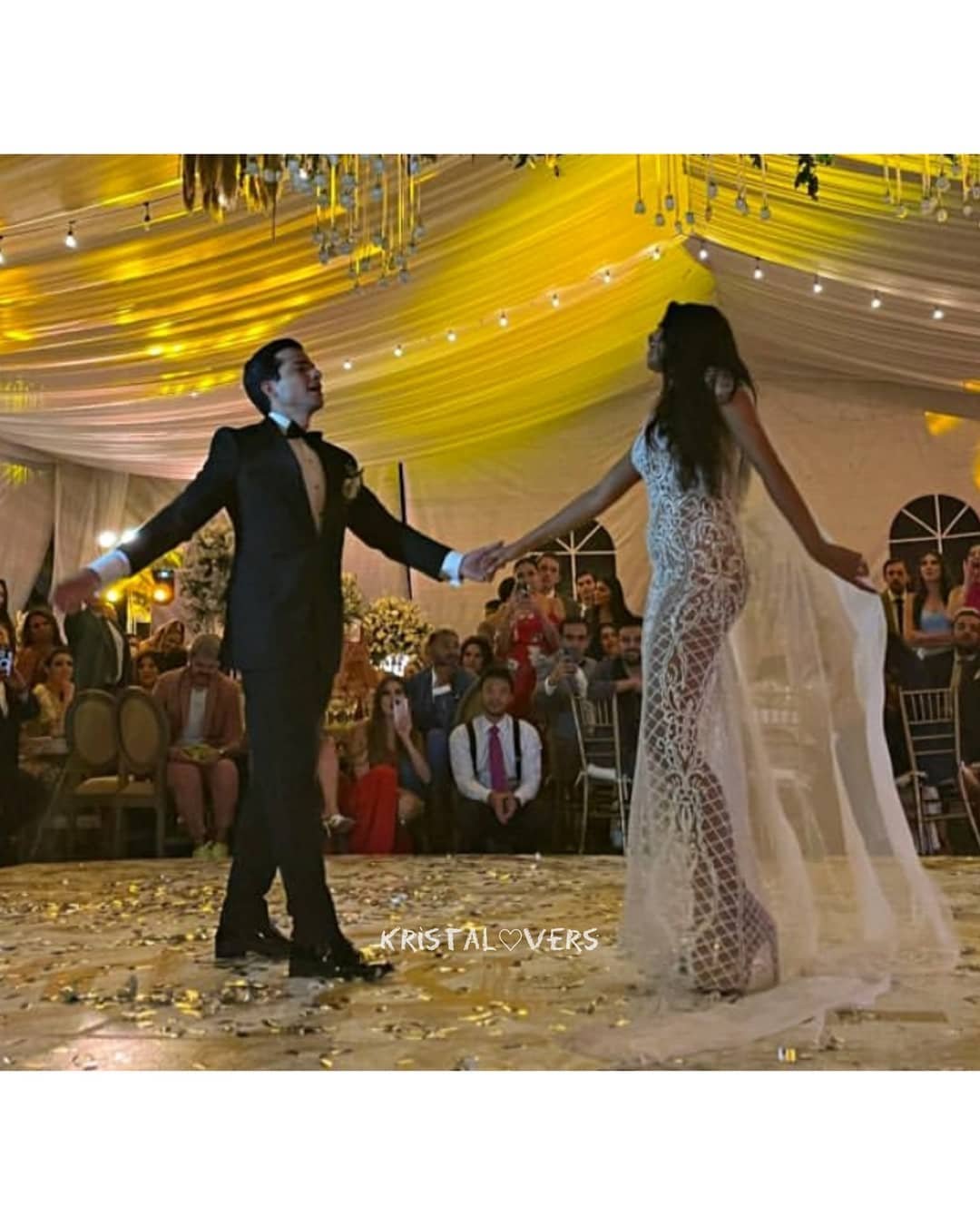 tendencia en vestidos de encaje transparencias