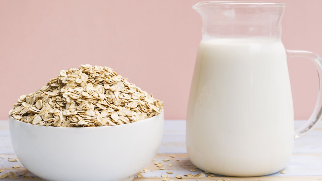 Mitos y verdades sobre el agua de avena para adelgazar