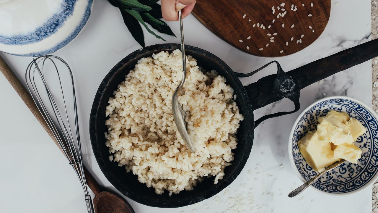 Cómo recuperar el arroz batido