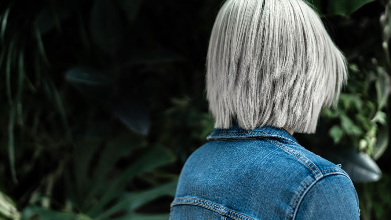 Cómo hacer shampoo morado casero