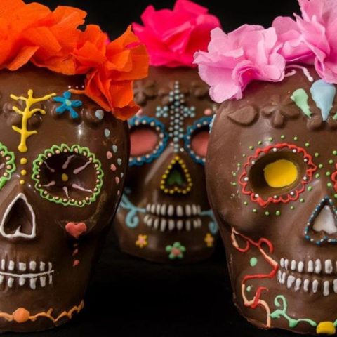 Como preparar calaveritas de chocolate