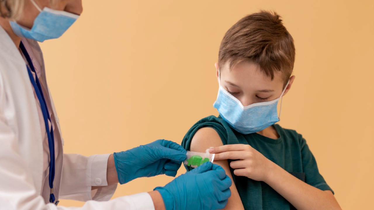 cómo reaccionan los niños a vacuna contra covid-19