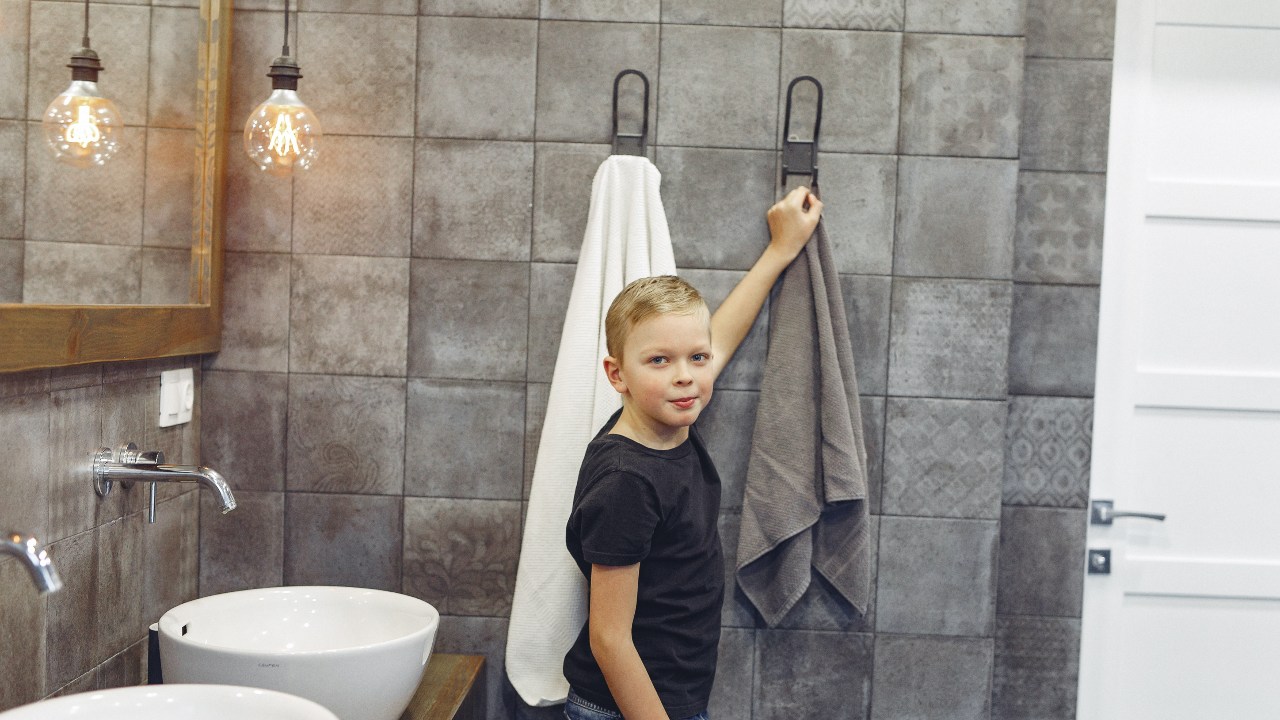 es malo tender tu ropa en lugares cerrados