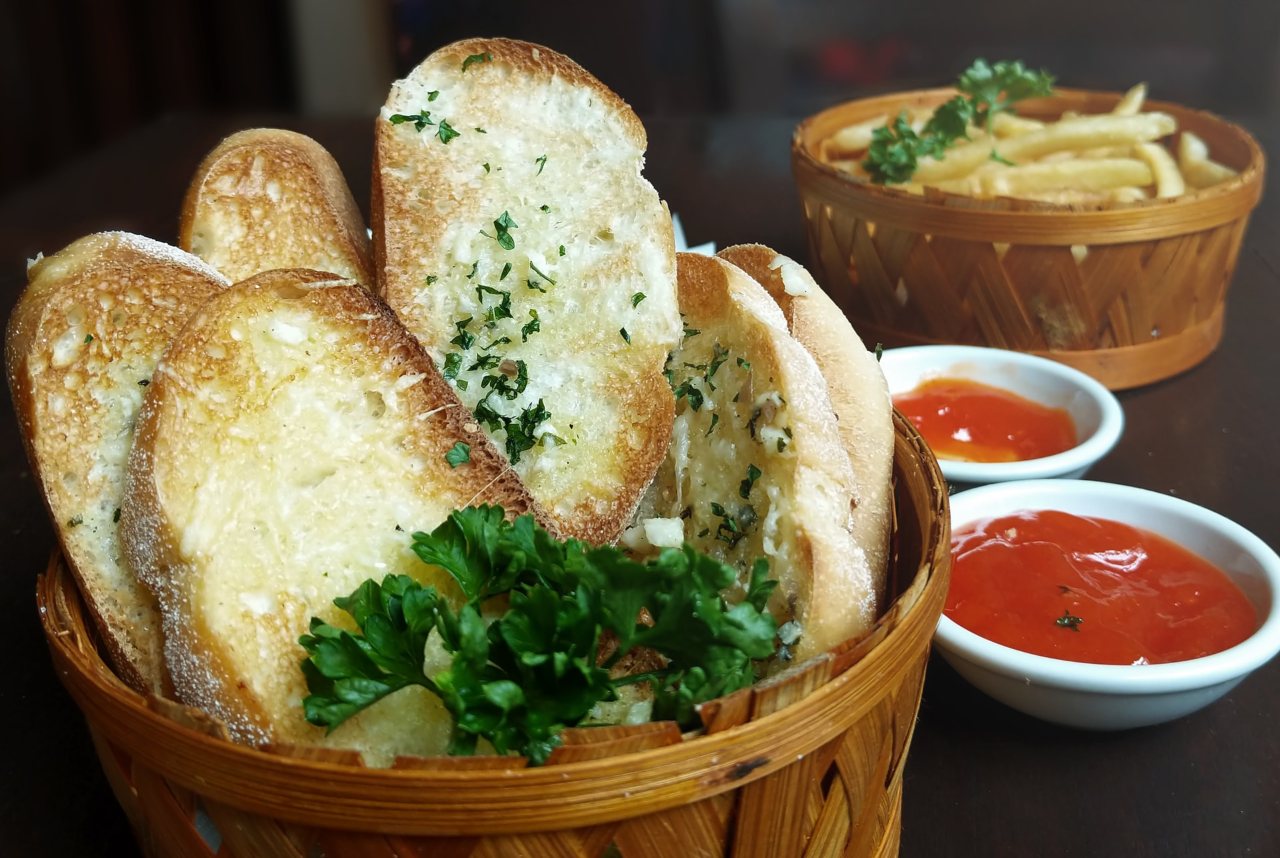 como se hace el pan de ajo sin horno