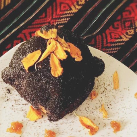 Pan de muerto de totomoxtle