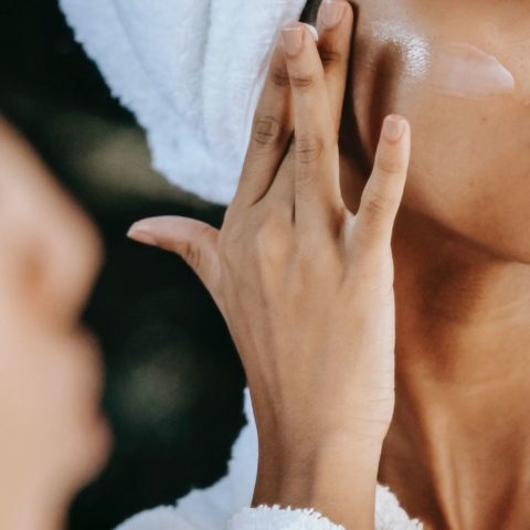 Aceite-de-bebe-para-producir-colageno-y-reducir-signos-de-envejecimiento