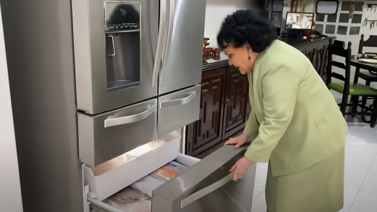 Asi-es-por-dentro-la-casa-de-Carmen-Salinas