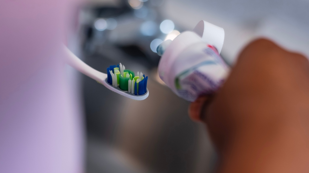 pasta de dientes y sus marcas de colores