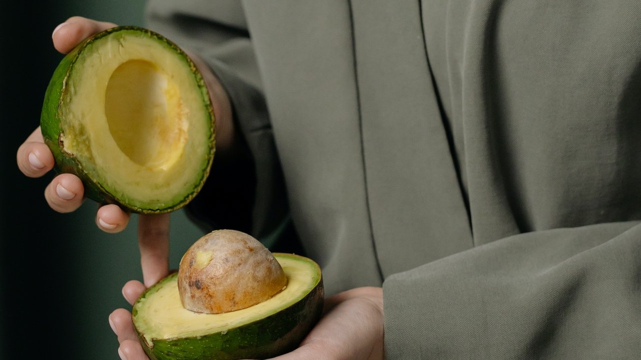 Como usar la semilla de aguacate