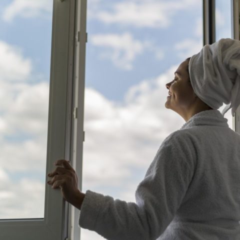 Consejos-para-ventilar-casa-y-evitar-humedad-en-paredes