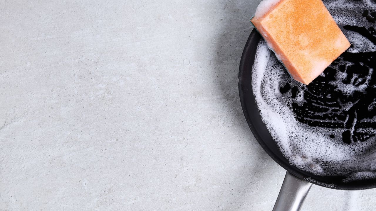 Esponja-fibra-lo-mejor-para-lavar-los-sartenes
