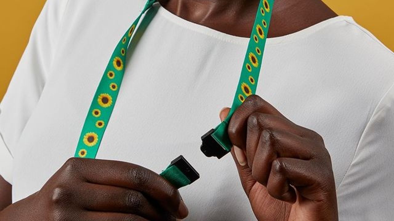 que significa cinta verde con girasoles