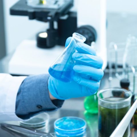 Síntomas de ómicron, la nueva variante del COVID-19