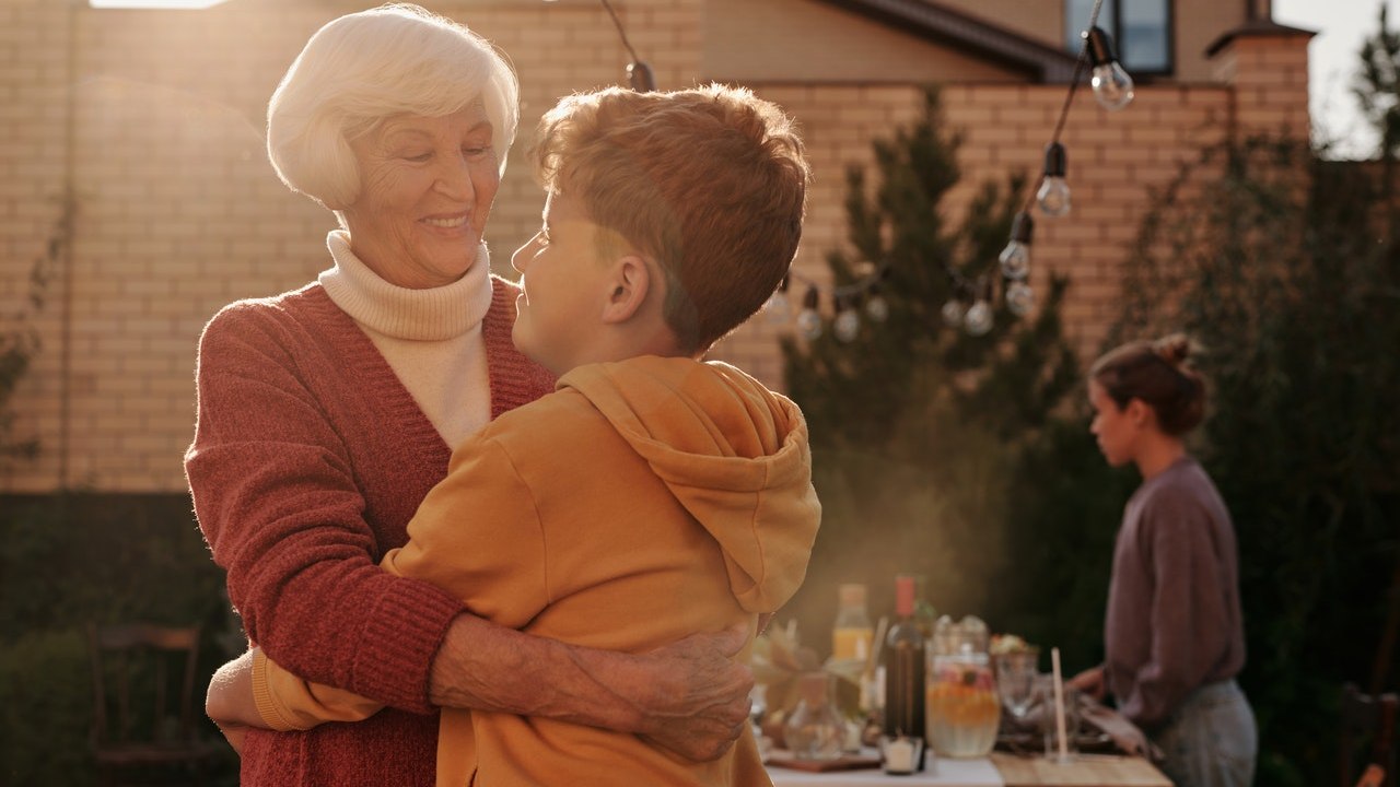 Tener una abuelita hace bien al corazon 5