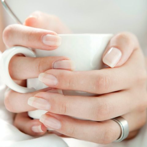Cola de caballo para fortalecer las uñas