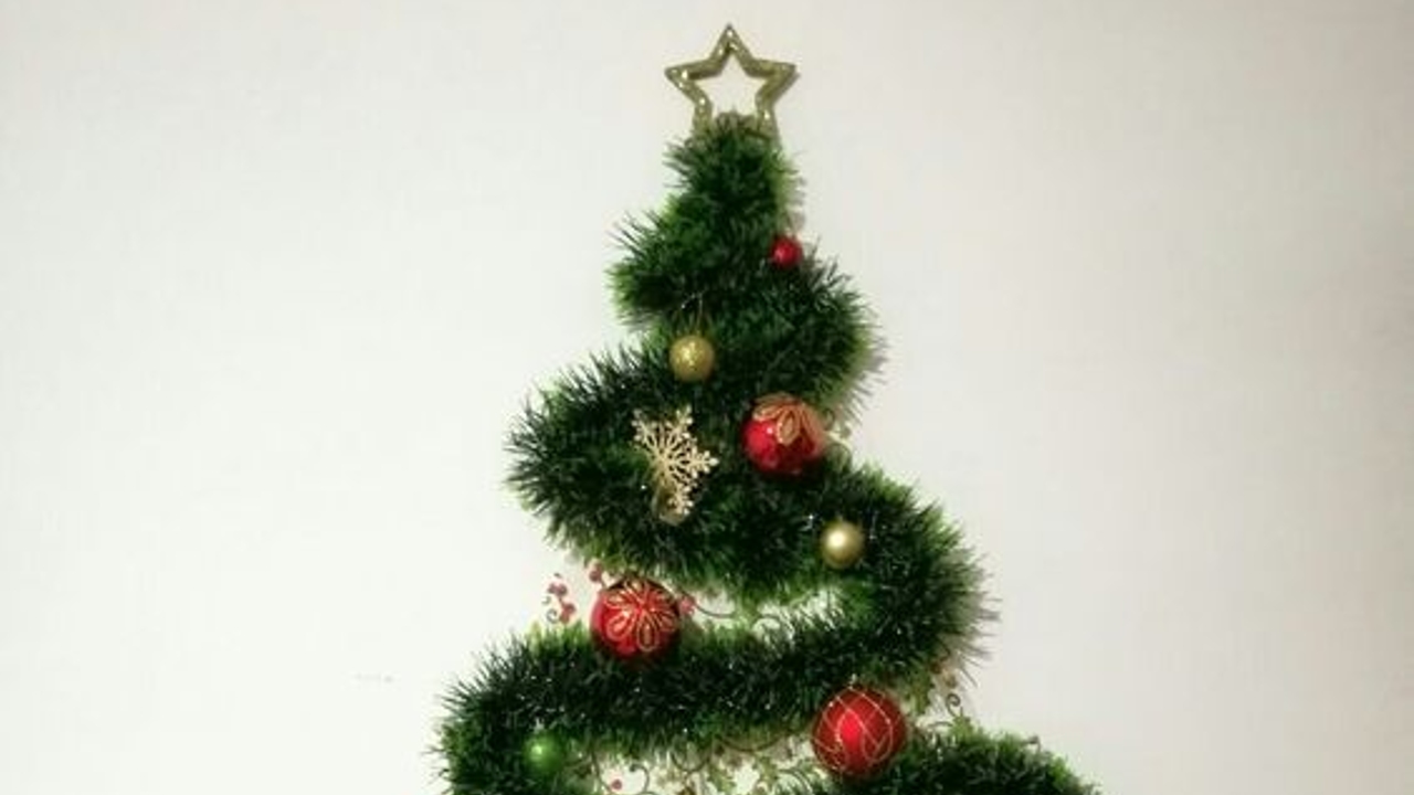arbol de navidad con escarcha