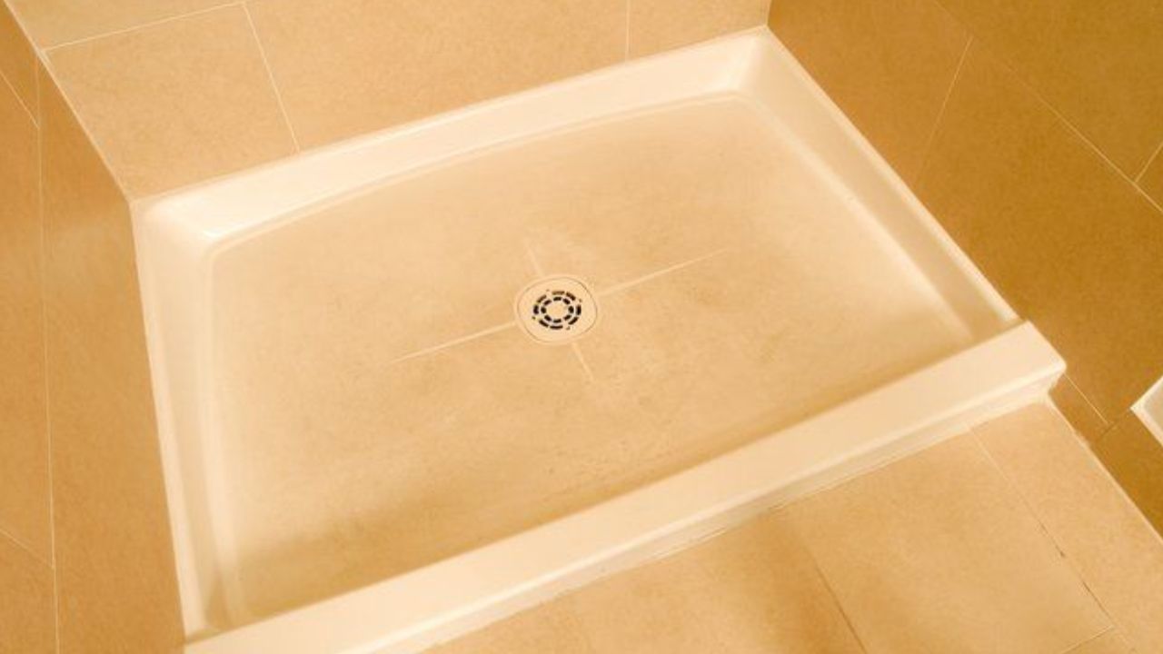 Desengrasante de autos para limpiar el baño