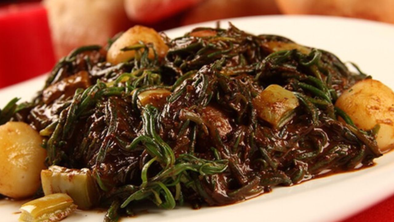 La tradición de comer romeritos en Navidad