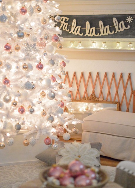 ideas de árbol de navidad de color blanco