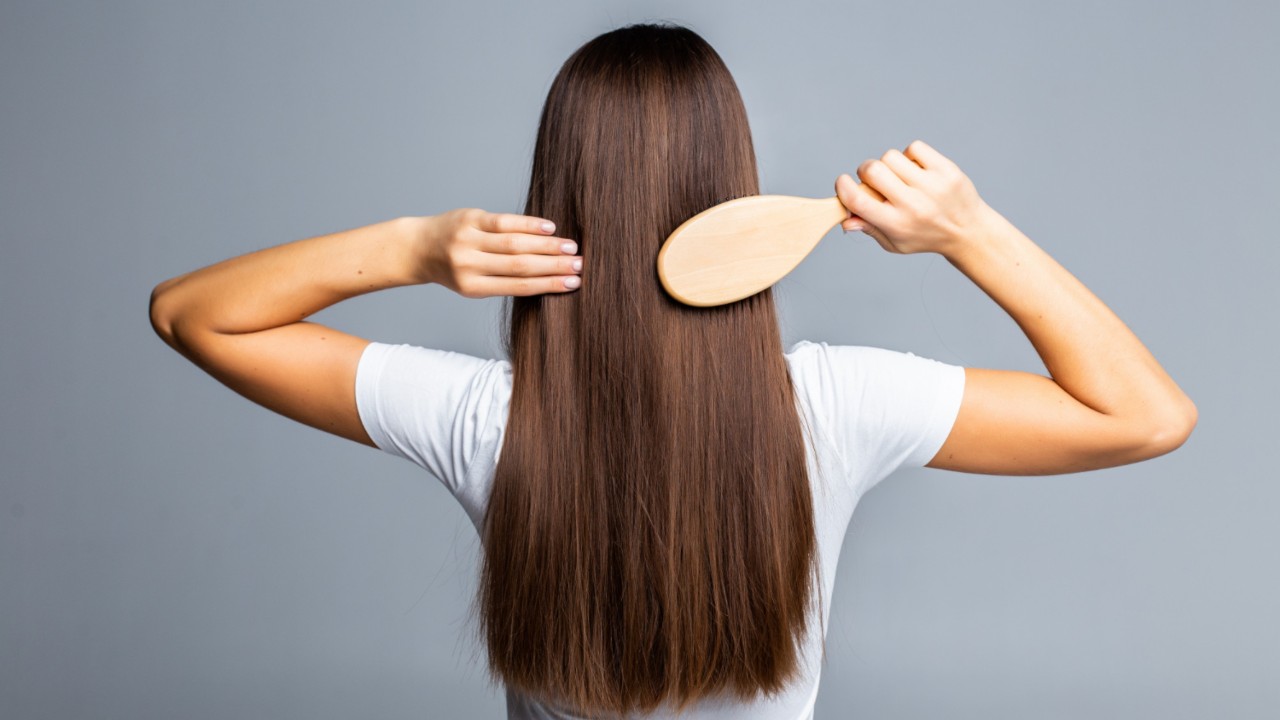 como reducir la caída y sequedad del cabello despues de menopausia