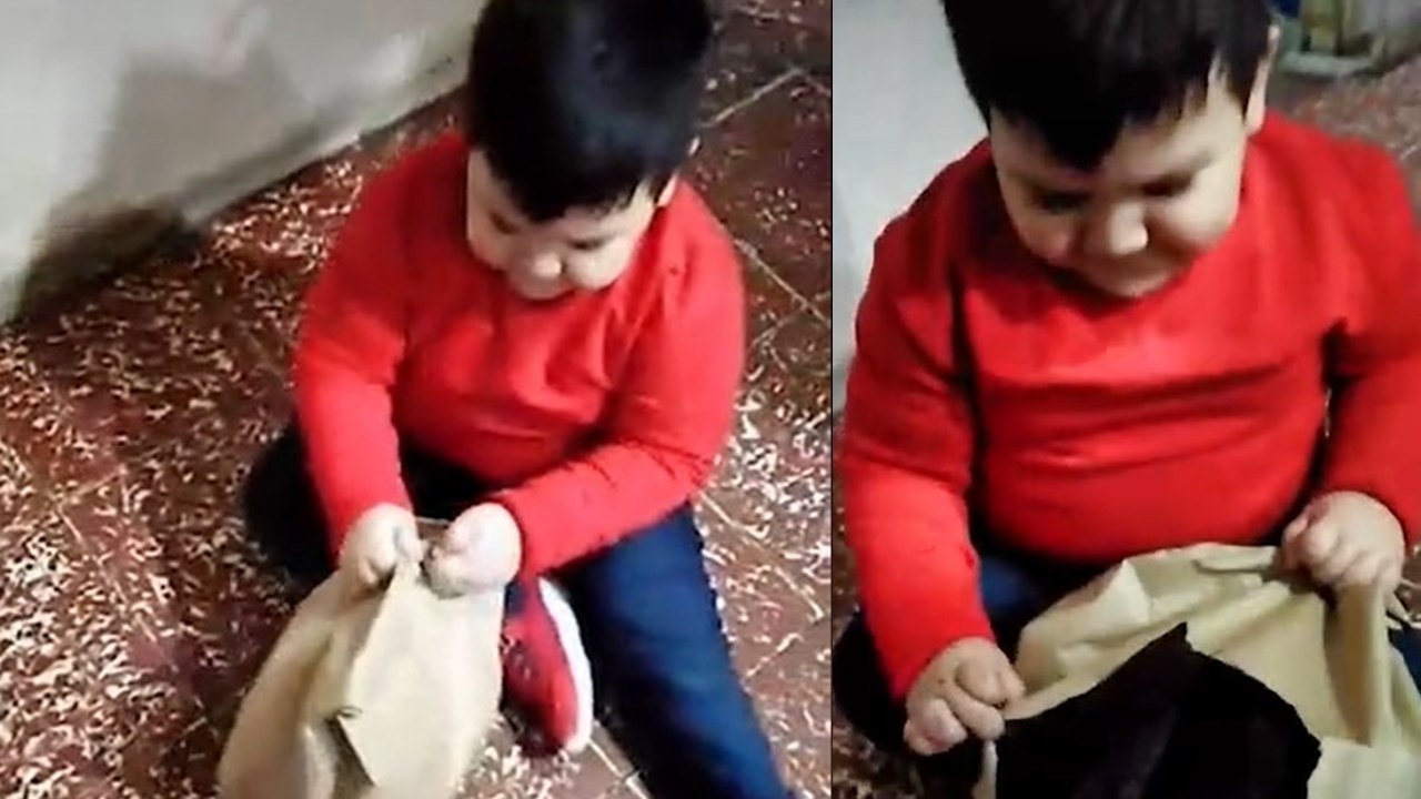 Nino recibe carbon en Navidad