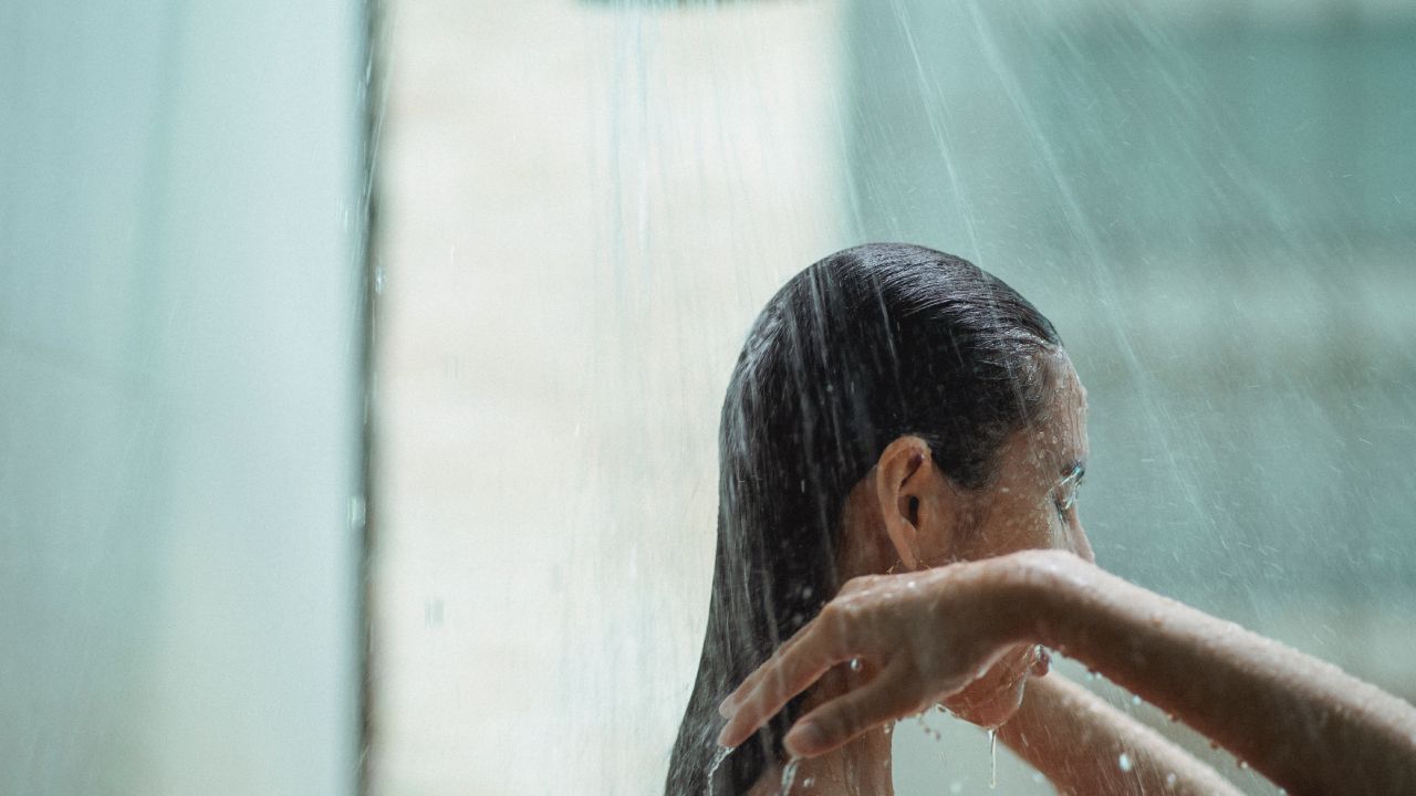 beneficios del azúcar en tu shampoo