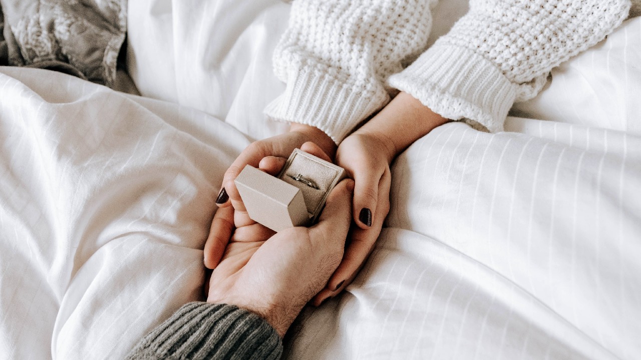 devolver anillo de compromiso