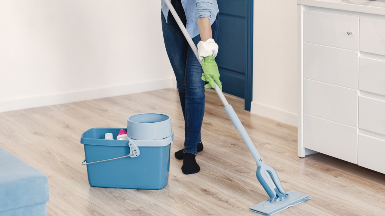 Como hacer un exprimidor para la cubeta de tu trapeador