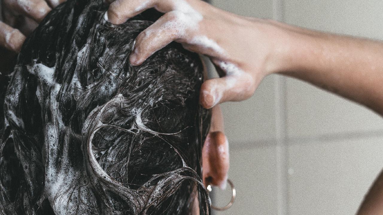 como hacer shampoo con color