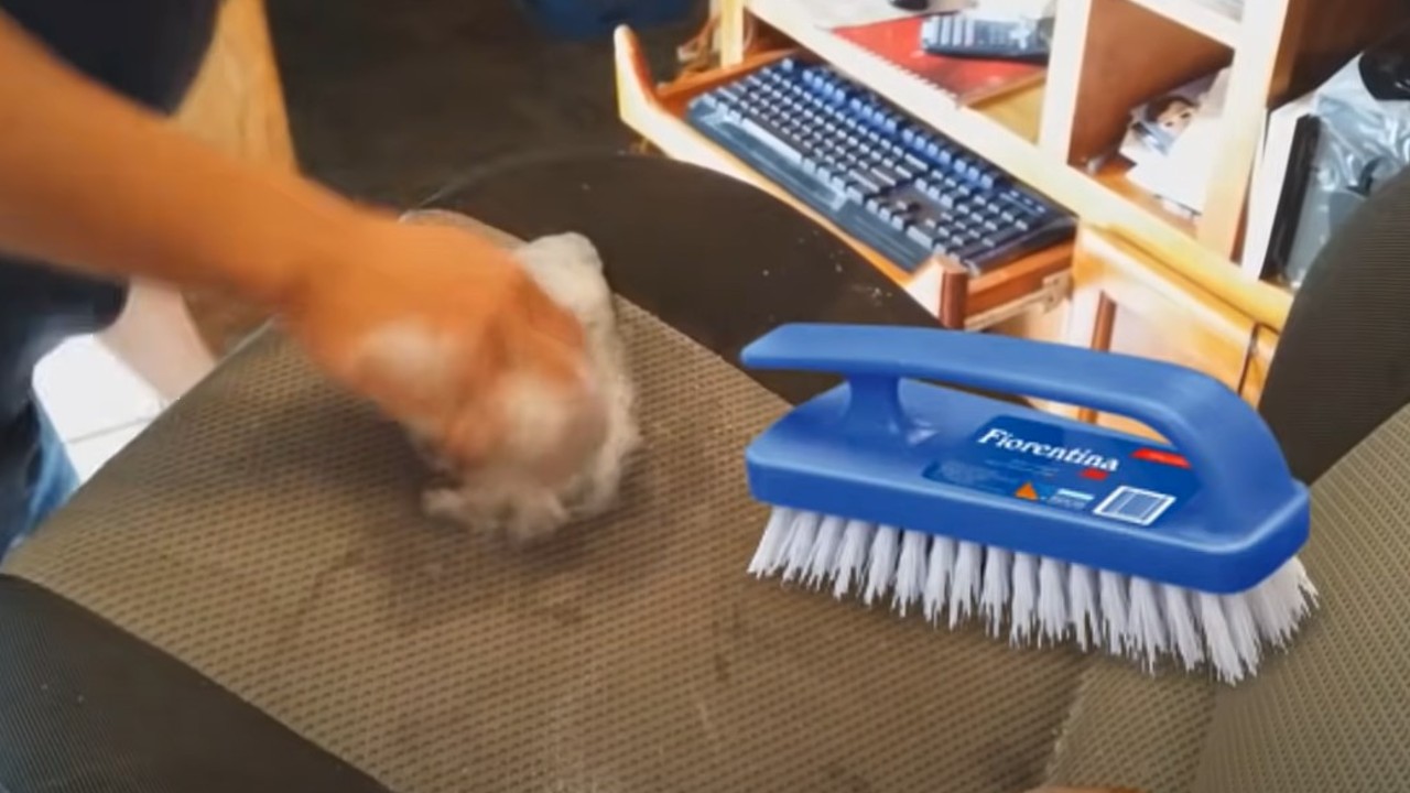 como limpiar los asientos del auto de tela