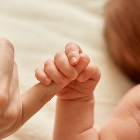 bebe fallecio subitamente tras contagiarse